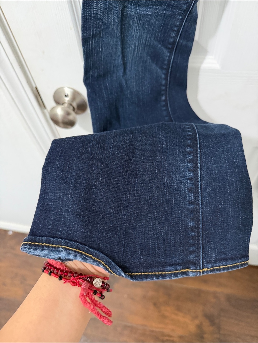 American Eagle Outfitters Dark Indigo Flare Jeans Size 0 regular - Picture 3 of 10